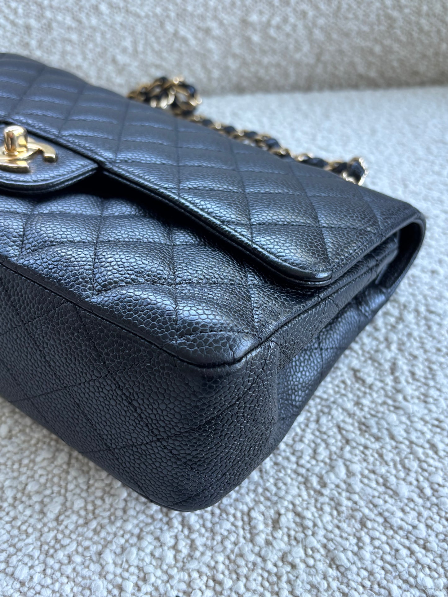 433. Chanel medium Classic Flap