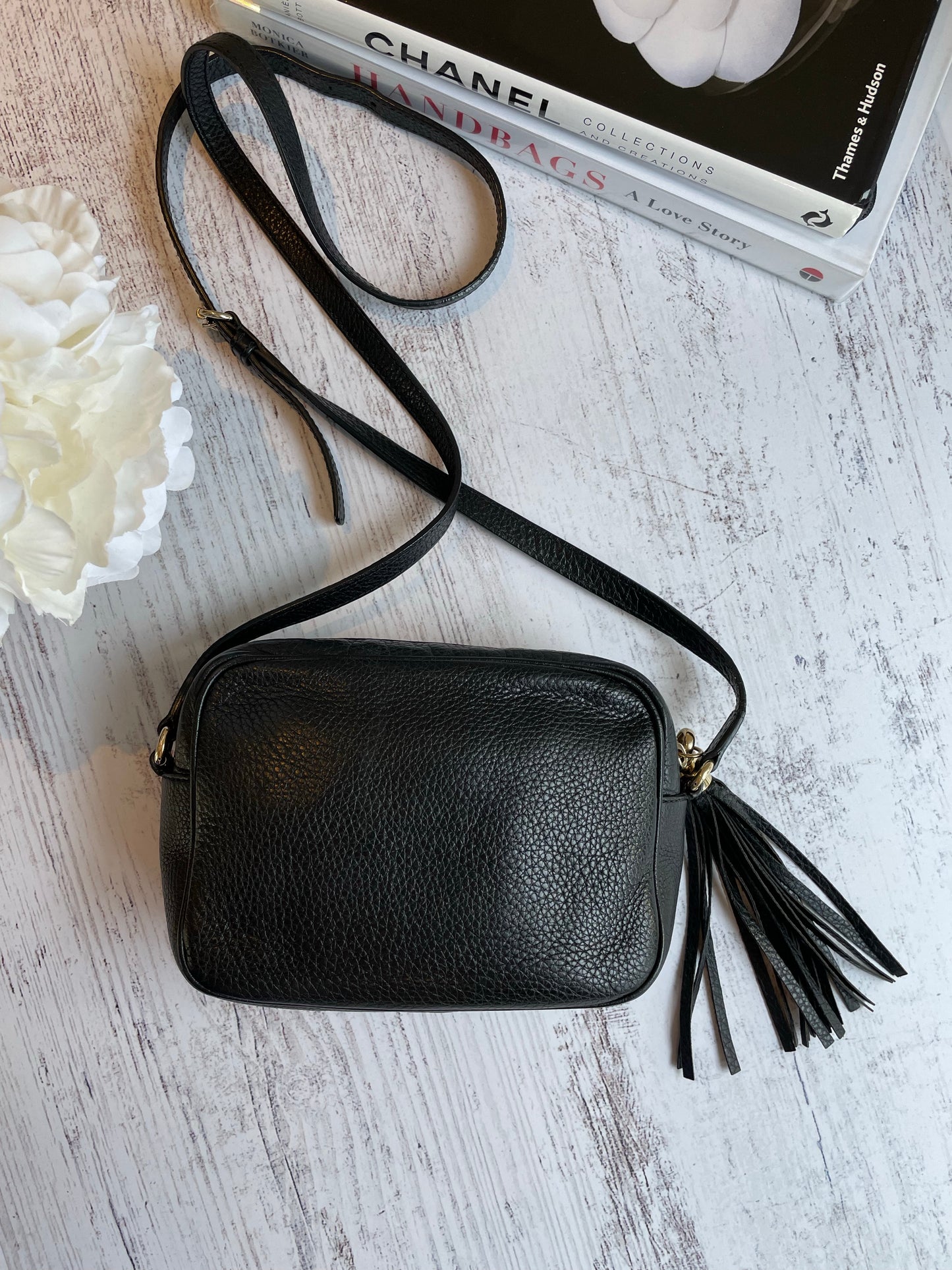59. Gucci Soho Disco crossbody bag-small black