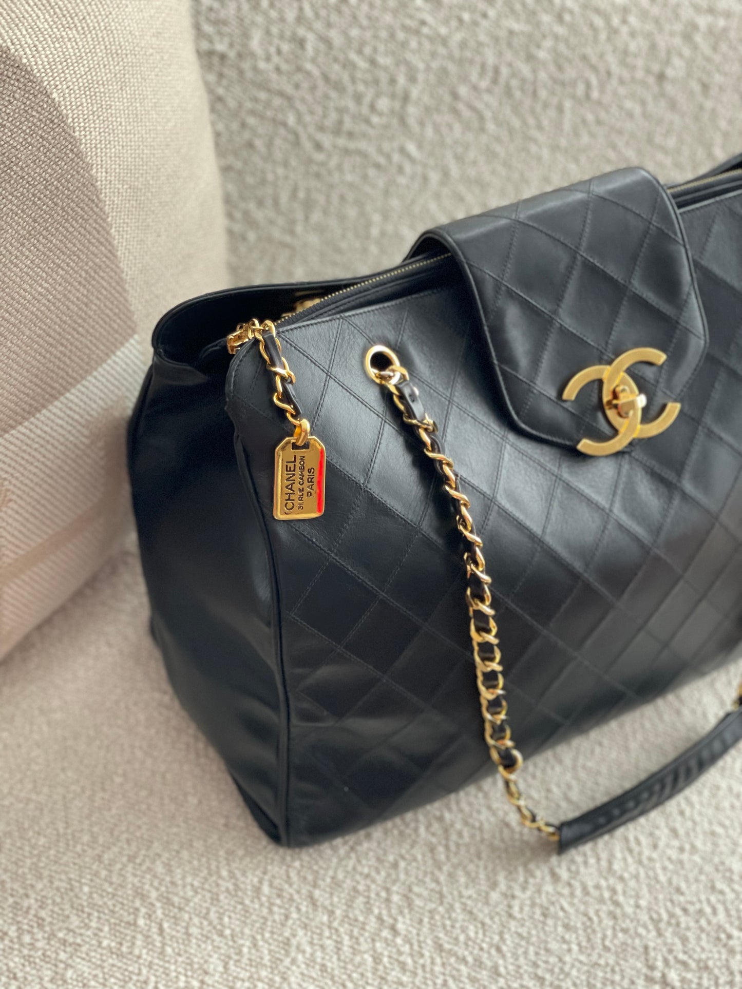 240. Chanel Supermodel