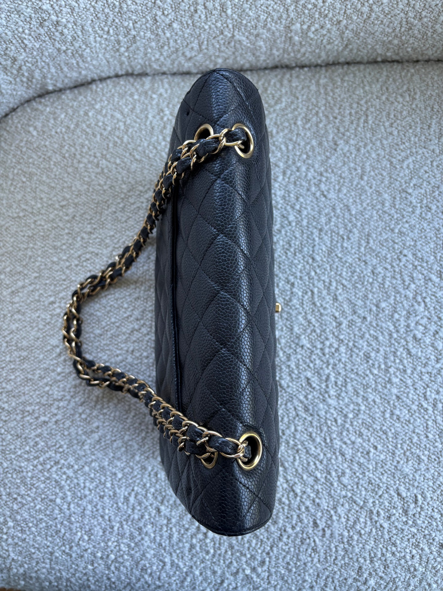433. Chanel medium Classic Flap