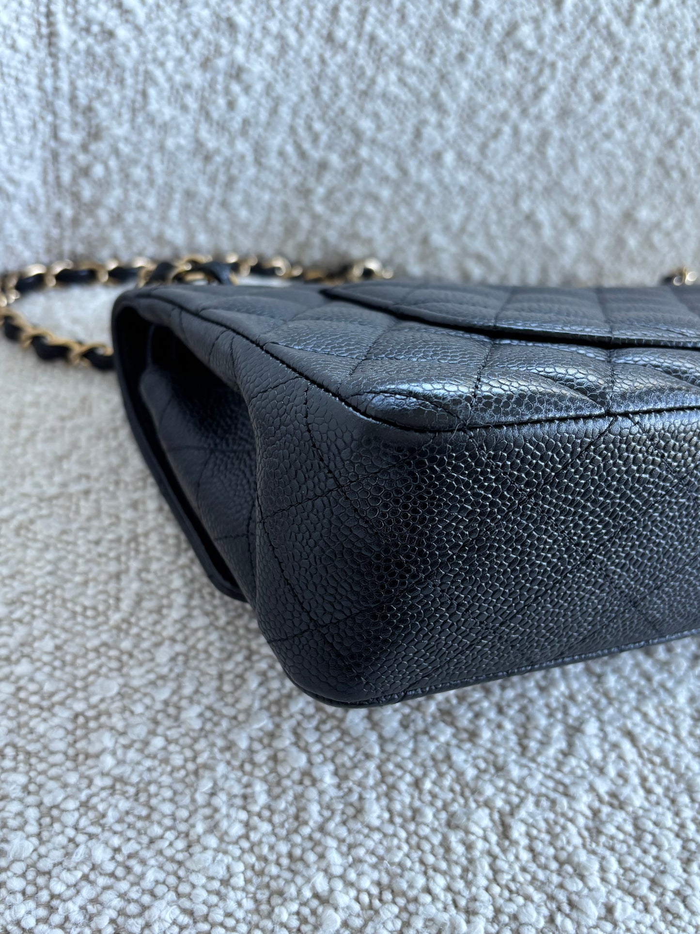 433. Chanel medium Classic Flap