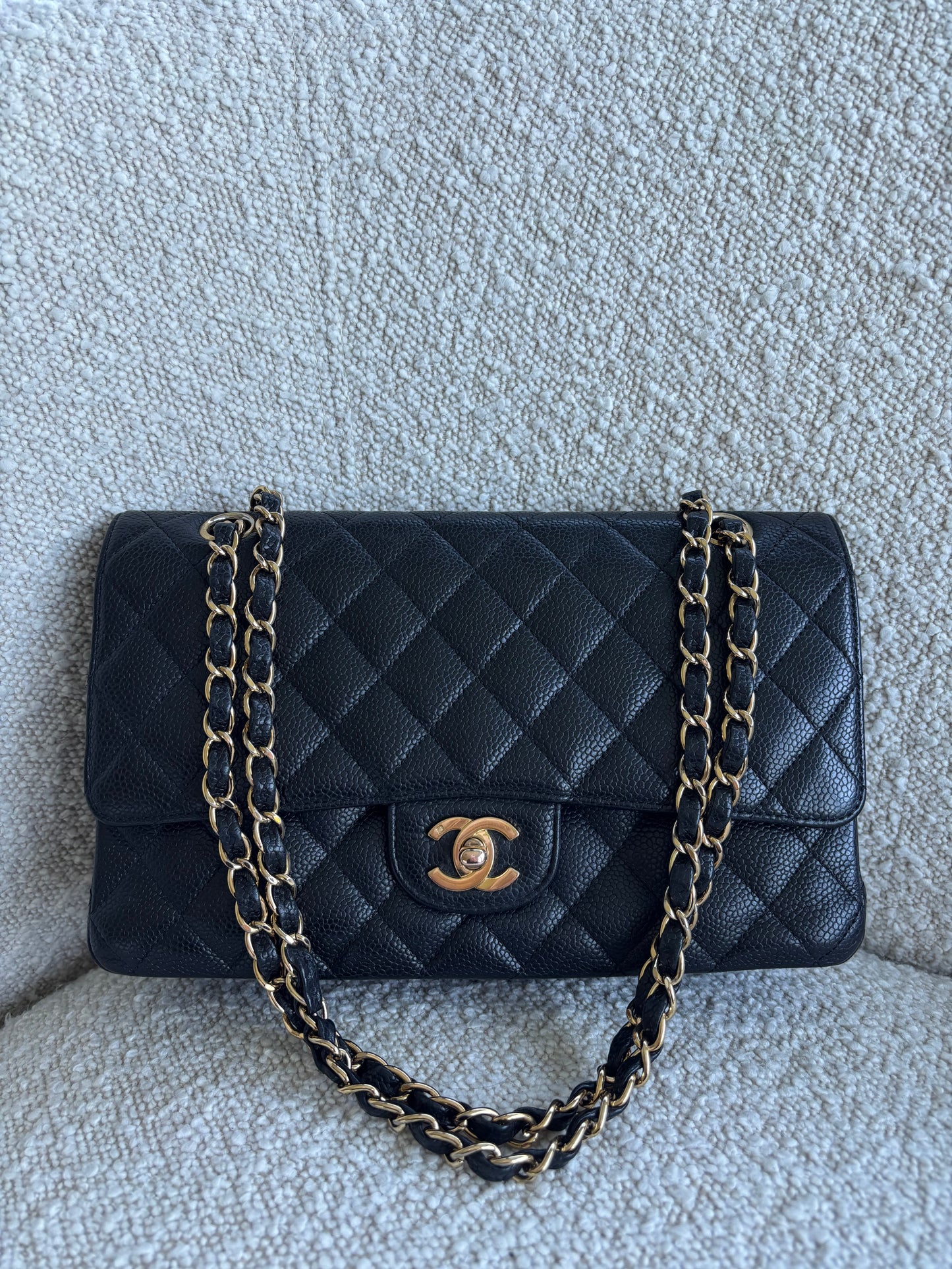 433. Chanel medium Classic Flap